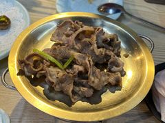 -猪啊牛呀羊啊铜盘烤肉(正大广场店)