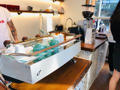 -Line 咖啡(石厦花园店)