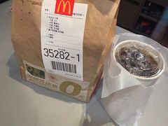 -麦当劳(杨林得来速店)