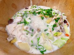 -滇香肴·云南菜蒸汽石锅鱼(云南北路店)