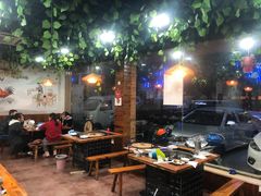 大堂-三里屯土灶炖公鸡地锅鸡(江东店)