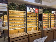 -优医视平价眼镜超市蔡司依视路折扣(小马厂店)