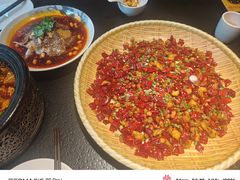 -万重锦·人文川菜馆(骡马市店)