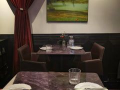 -LESCEDARS Brasserie Bistro香柏树