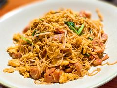 黑毛猪烤肠炒面-加顺农场餐厅