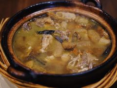 野山菌土鸡煲-虎哥私房菜(馒头山店)