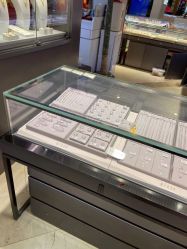 -明牌珠宝(新百店)