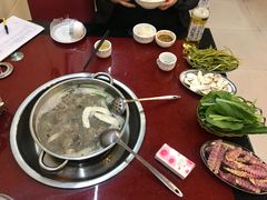 -老石黑山羊毛驴肉火锅(金凯广场店)