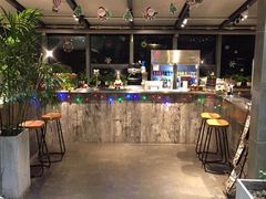 -HIGH FIVE哈福手工汉堡(桂林路店)