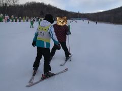 -亚布力新体委滑雪场