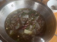 清汤牛肉锅-大众跷脚牛肉馆·非遗传承单位(峨眉山店)