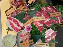 -铭牛烧肉·和牛海鲜自助(高新月牙湖店)
