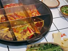 -巴卤社老火锅(财富店)