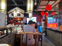 -川流不息·地道川菜·小龙虾(新松江路店)
