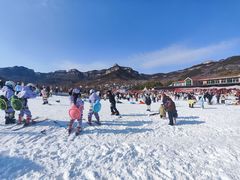 -济南卧虎山滑雪场