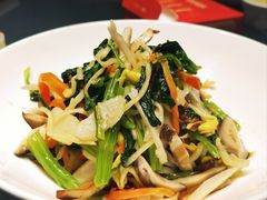 -江宴渔村·鱼鲜土菜(紫荆广场店)