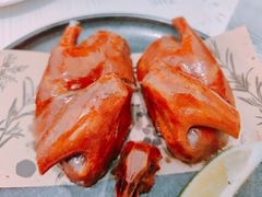 玻璃皮润烧乳鸽-大树餐厅(环球港店)