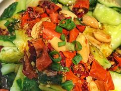 挨揍的青瓜-花椒俏川菜小馆(南海万达店)