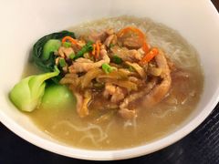 榨菜肉絲湯米粉-兰芳园丝袜奶茶(凯茵新城店)