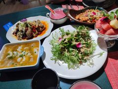 -忘忧草融合私房菜(红鼎国际店)