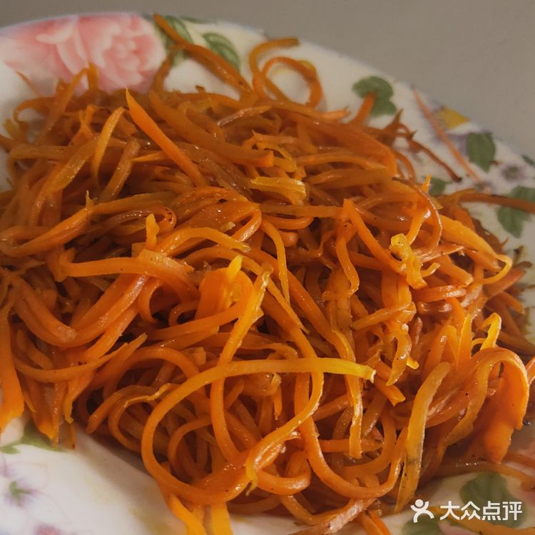 好好吃饭好好减肥-素炒胡萝卜丝