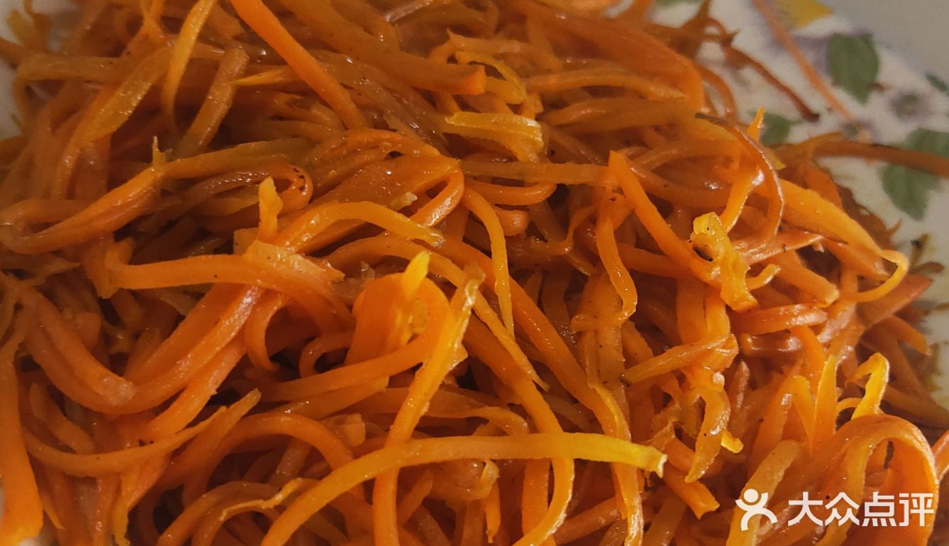 好好吃饭好好减肥-素炒胡萝卜丝