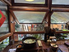 -银米·云南传统过桥米线(双廊黑金冠店)