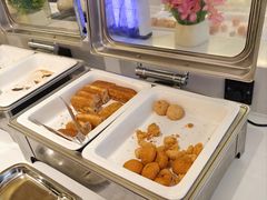 -白玉兰酒店(上海田子坊马当路地铁站店)