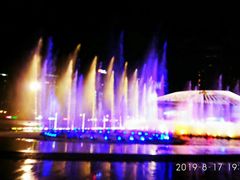 -东港音乐喷泉广场