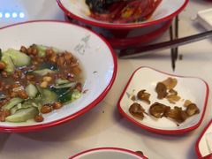 -毛辣果·贵州红酸汤牛肉火锅(西单店)