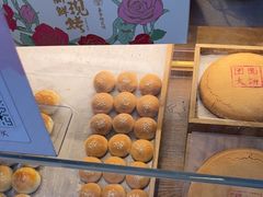 -昆明冠生园·鲜花饼·面包蛋糕(老街店)