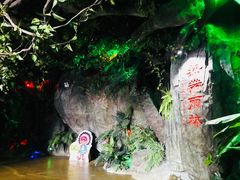 -泉城欧乐堡海洋极地世界