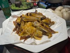 -头上红煨盐鸡·非遗院子餐厅