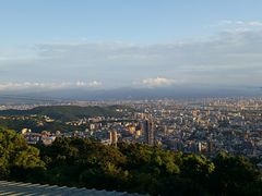 -草山夜未眠景观餐厅