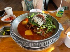 -喇喇排骨火锅·传统韩式脊骨汤(望京西园总店)