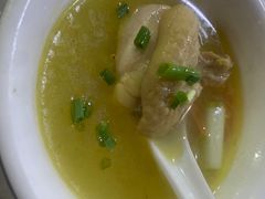 -鲁朗纳麦石锅鸡庄园
