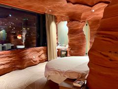 -幸栖洞穴设计酒店(成都春熙路店)