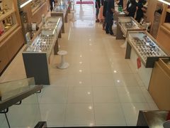 -茂昌眼镜(南京东路店)
