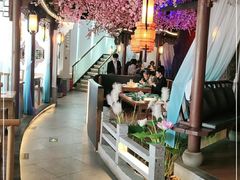 大堂-荷塘秋月·本帮江浙菜(国权路店)