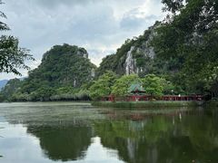 -星湖旅游景区七星岩