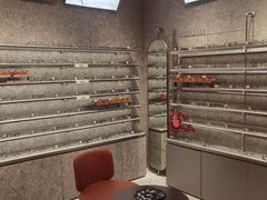 -MUJOSH木九十眼镜(月星环球港B1店)