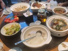 -鑫小城故事·藕汤·家常菜(台北一路总店)