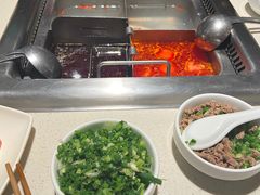 -海底捞火锅鲜切牛肉主题店(长寿路店)