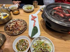 -青瓦餐厅·生鱼片·韩园烤肉(西塔店)