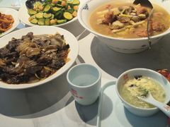 -乔家小院•非遗驴肉•本地小海鲜(滨河路店)