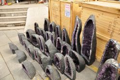 水晶洞-东海水晶大集