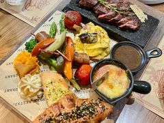 -Mark&Mars Restaurant