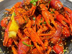 -肥肥虾庄·金牌油焖大虾(汉口城市广场店)