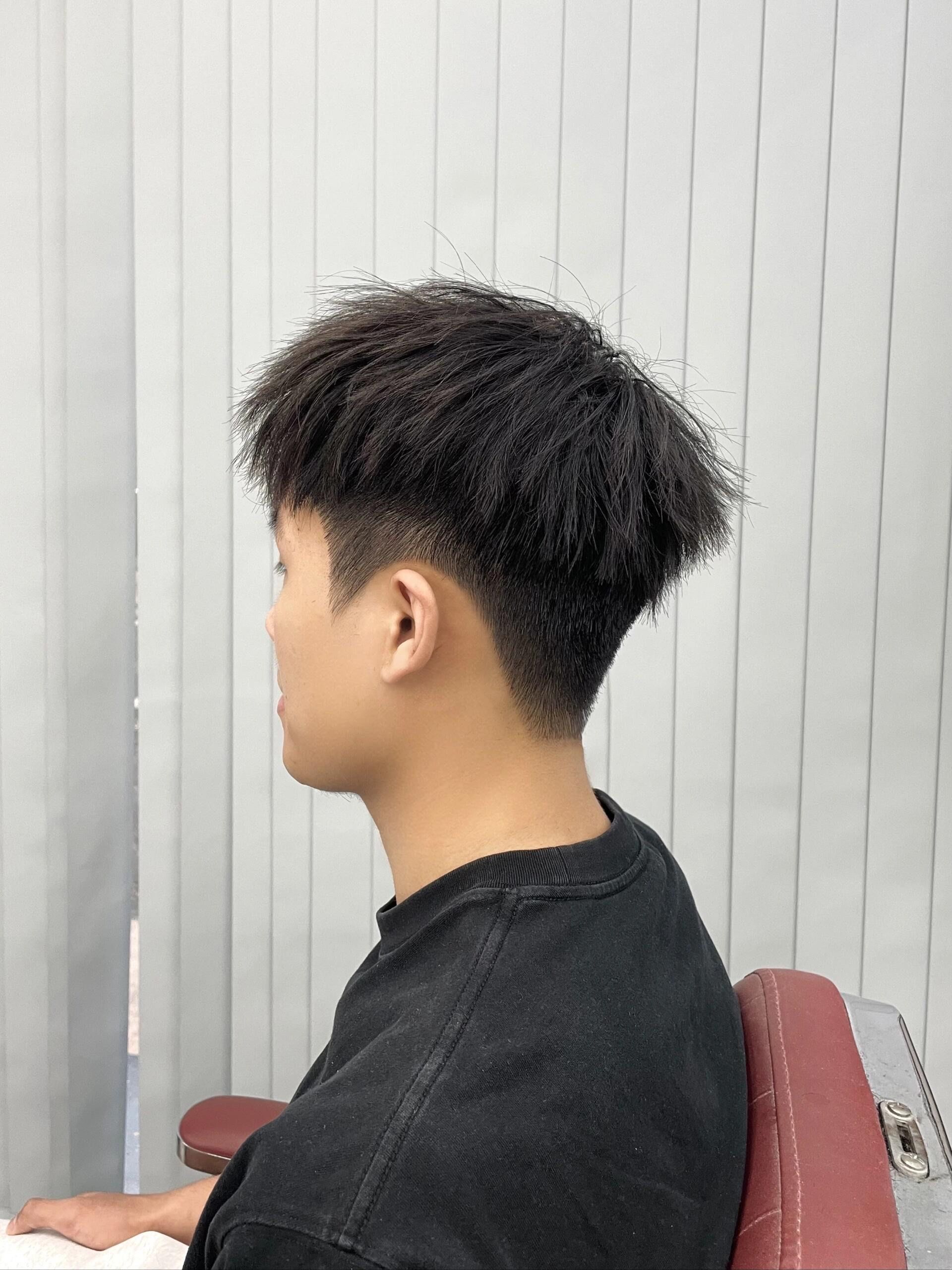 男士蓬松清爽烫发