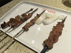 只放盐的羊肉串-红柳枝滩羊烧烤·非遗
